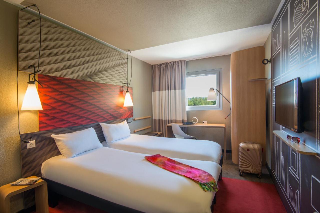 Готель Ibis Manosque Cadarache Екстер'єр фото